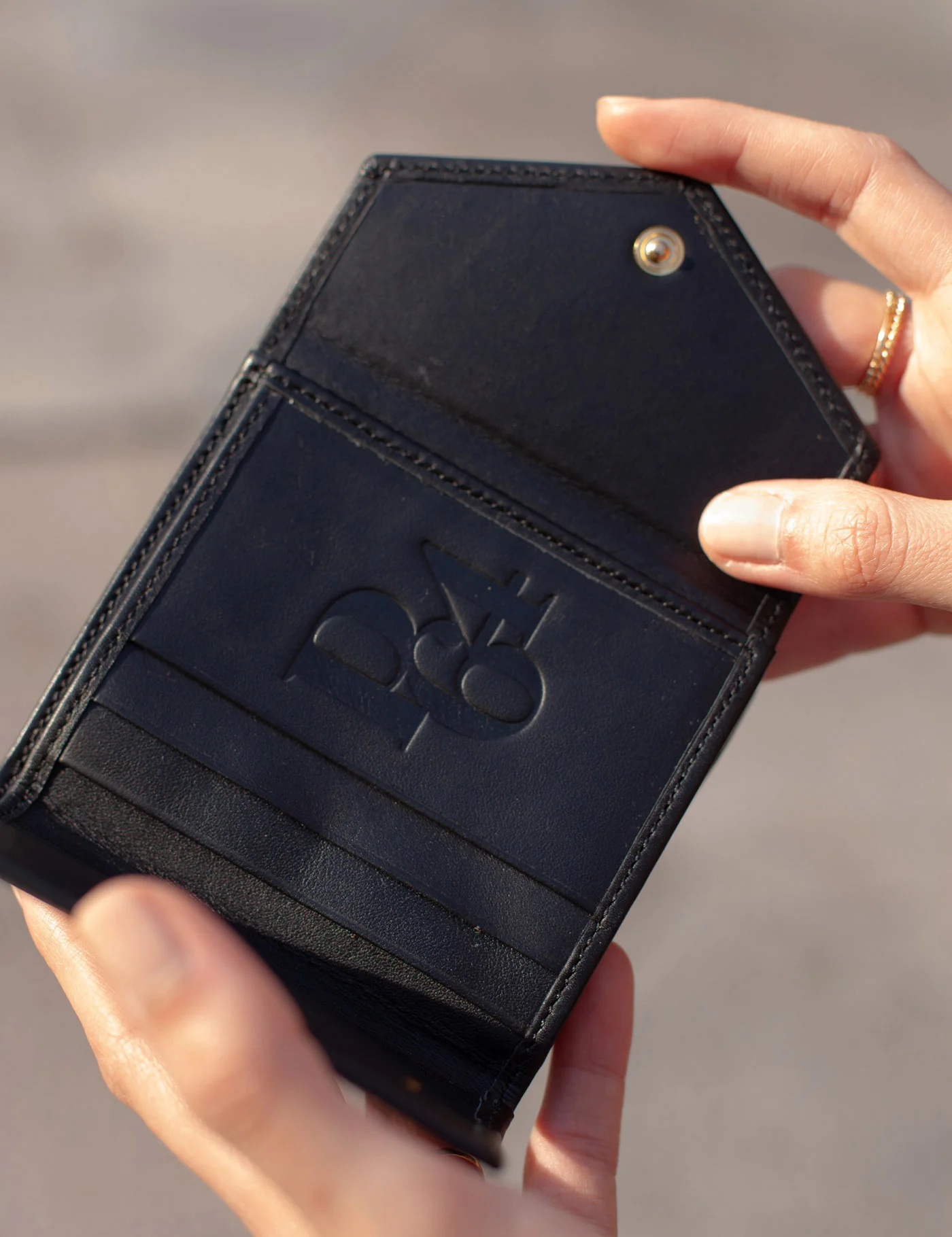 Cartera Mini Rivoli Black - Image 3