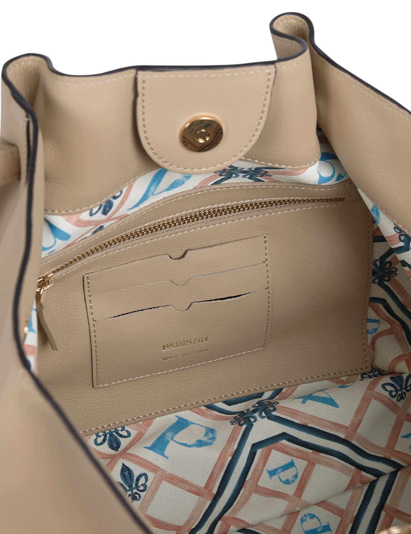 Manhattan Nude - Image 8